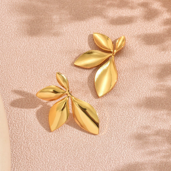 Wholesale Light Luxury Women's Hydraulic Pressure Stainless Steel Leaf Earrings