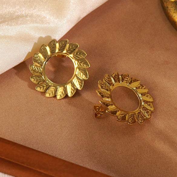 Wholesale Light Luxury Women's Stainless Steel Stamped Geometric Sunflower Earrings