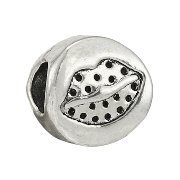 Wholesale Loose Metal Heartshaped Vintage Silver Beads With Totem Pattern For Diy Pendant Electroplating Treatment Suitable For Boys And Girls