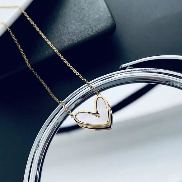 Wholesale Love Fritillaria Heart Shape Titanium Steel Electroplated Pendant Necklace And Earrings Jewelry For Women