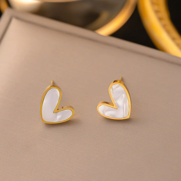 Wholesale Love Fritillaria Heart Shape Titanium Steel Electroplated Pendant Necklace And Earrings Jewelry For Women