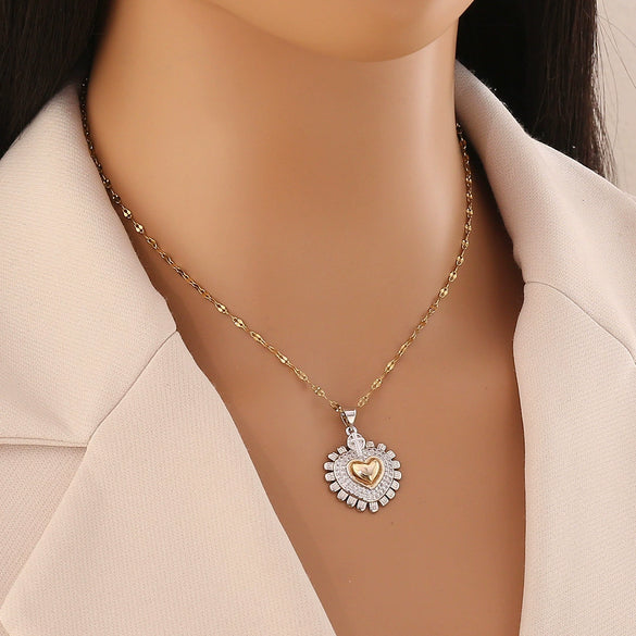 Wholesale Love Heart Shape Pendant Necklace In Copper With Double Color Matching Fashion Temperament Stainless Steel Chain