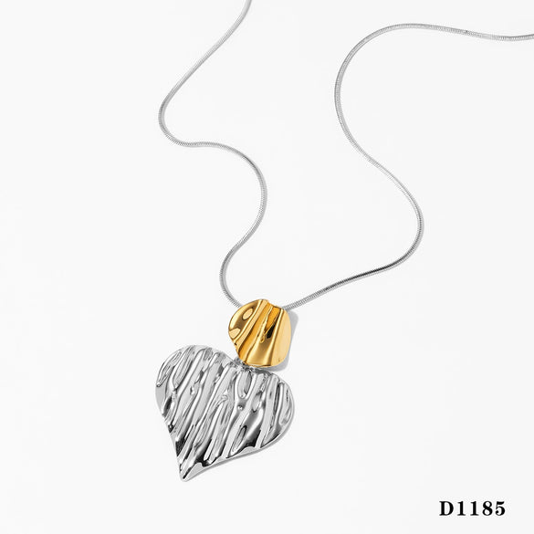 Wholesale Love Heart Shaped Exaggerated Irregular Pleated Stainless Steel Earrings And Necklace Jewelry Suit With Gold And Silver Color Matching And Electroplating Treatment