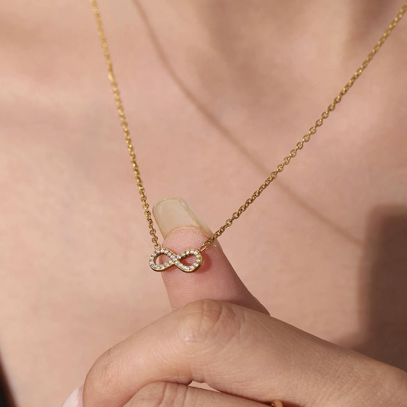 Wholesale Lucky 8 Shaped Zircon Double Layer Stainless Steel Clavicle Chain Necklace For Women With Geometric Pattern And Electroplating
