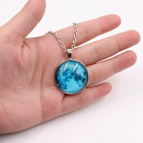 Wholesale Luminous Constellation Crystal Necklace With Moon Pendant For Men And Women