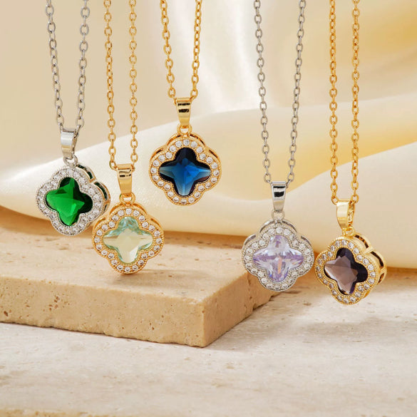 Wholesale Luxury Fashion Fiveleaf Flower Stainless Steel And Copper Necklace With Electroplating For Women