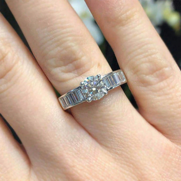 Wholesale Luxury Oval Cut Moissanite Ring Copper Electroplating Geometric Style Unisex