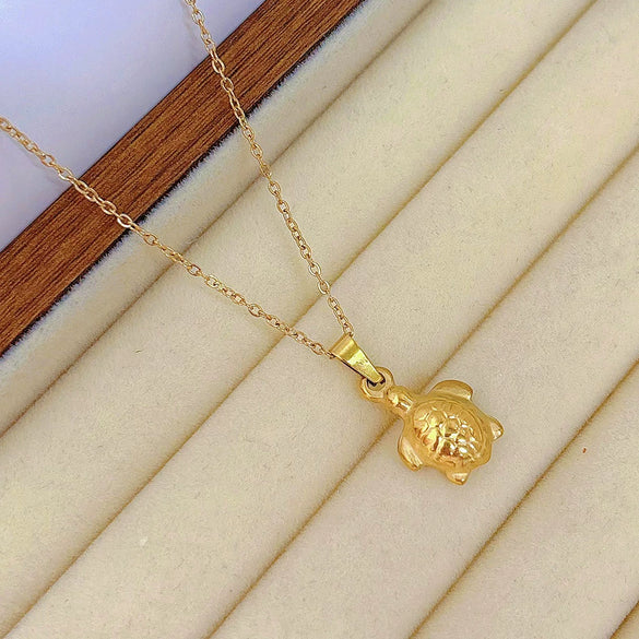 Wholesale Marine Series Titanium Steel Three Dimensional Hollow Shell Pendant Necklace And Bracelet Jewelry Set For Women With Electroplating Animal And Zodiac Shape