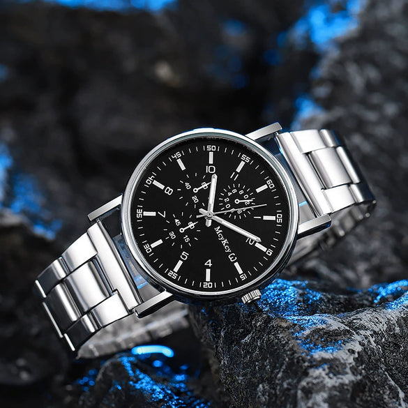 Wholesale Men's Simple Casual Quartz Watch With Stainless Steel Band And Round Dial Made Of Plastic Case And Alloy Buckle