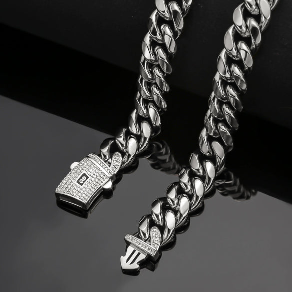 Wholesale Men's Stainless Steel Cuban Chain Necklace With Geometric Pattern Polished And Electroplated