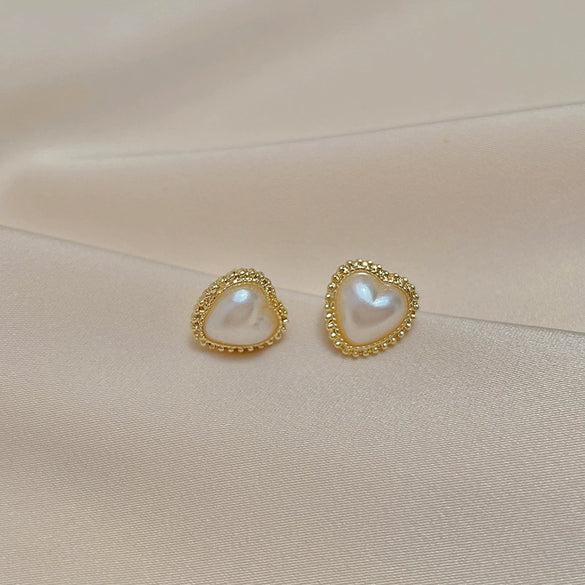 Wholesale Metal Alloy Cat's Eye Earrings With Geometric Pattern Retro Exaggerated Style For Women