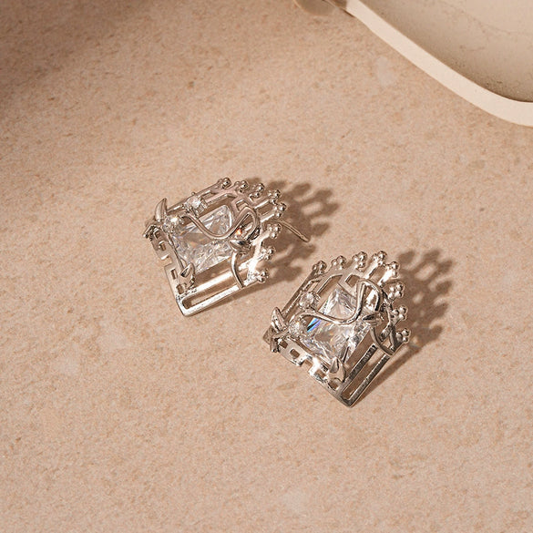Wholesale Metal Alloy Flower Tassel Earrings With Electroplating Exaggerated And Fashionable For Women