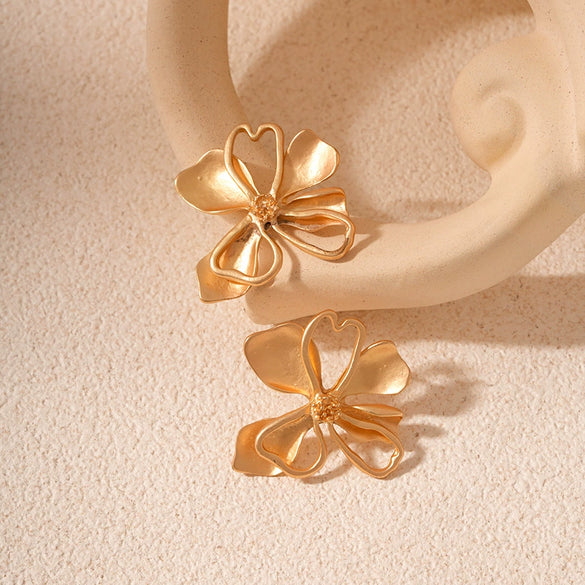 Wholesale Metal Alloy Flower Tassel Earrings With Electroplating Exaggerated And Fashionable For Women