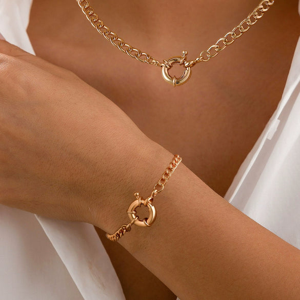 Wholesale Metal Alloy Snake Bone Chain Necklace With Geometric Design And Electroplating For Women