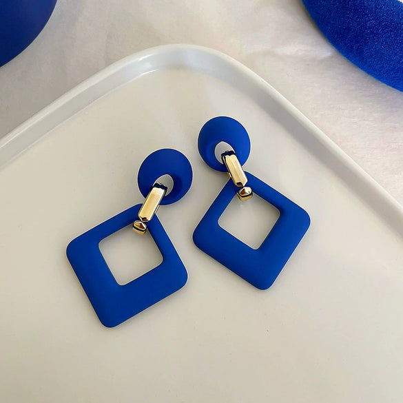 Wholesale Metal Blue Irregular Earrings With Silver Needle Pleated And Geometric Design Electroplated For Women