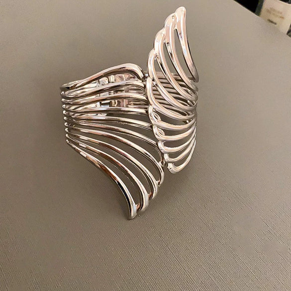 Wholesale Metal Bracelet With Geometric Style Electroplated For High End Feel Wide Edge Personality Exquisite Light Luxury Temperament