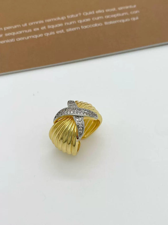 Wholesale Metal Fashion Retro Wide Face Ring Bracelet With Cross Line And Electroplating Treatment