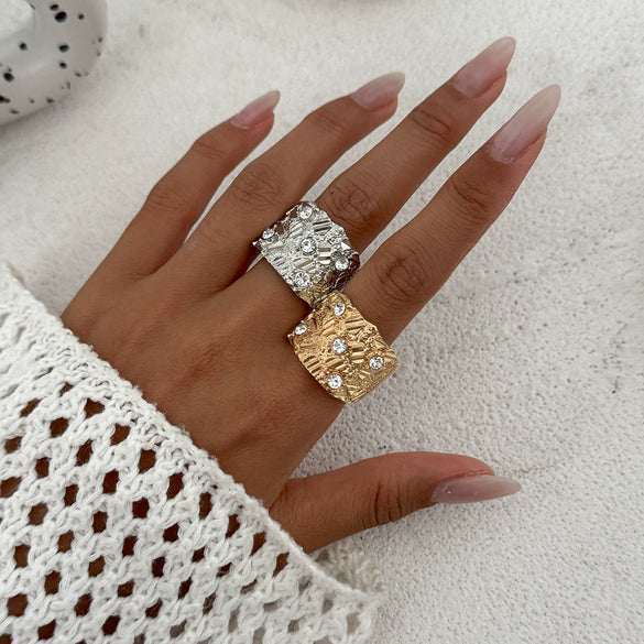 Wholesale Metal Geometric Asymmetrical Hammered Pleated Open Ring Electroplated For Women