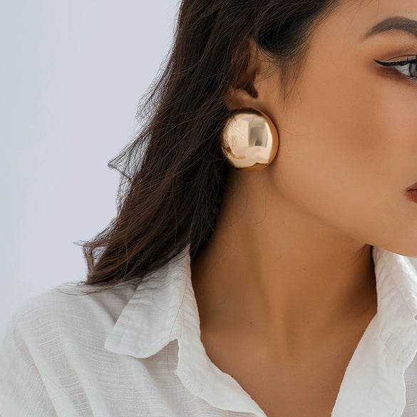 Wholesale Metal Geometric Cshaped Stud Earrings For Women Retro Hip Hop Style With Electroplating