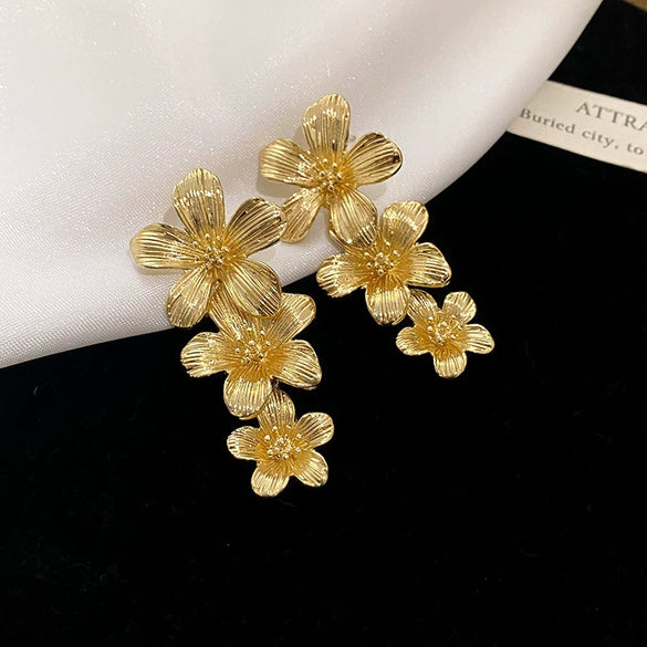 Wholesale Metal Geometric Exaggerated Retro Electroplated Earrings For Women