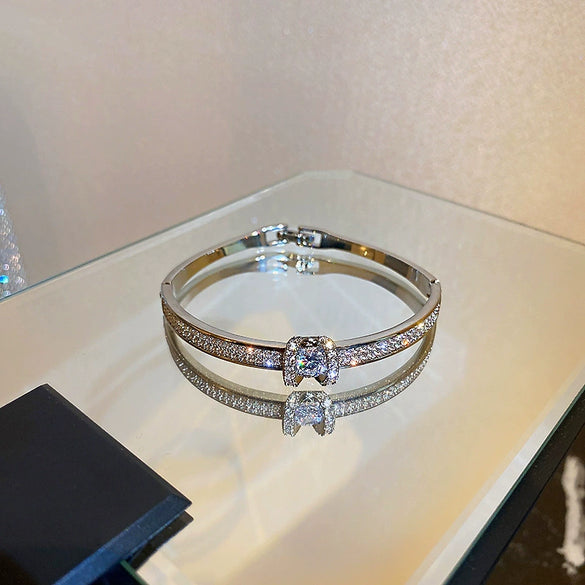 Wholesale Metal Geometric Inlaid Zircon Bracelet Light Luxury Jewelry