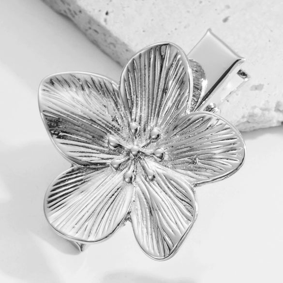 Wholesale Metal Geometric Love Flower Hairpin Duckbill Clip For Women