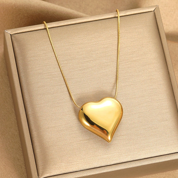 Wholesale Metal Geometric Pendant Necklace For Women With Stainless Steel Pendant And Electroplating Treatment