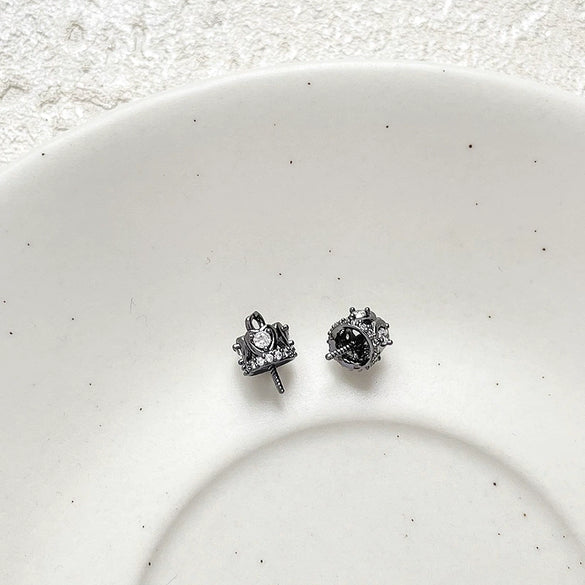 Wholesale Metal Goldplated Crown Pendant Diy Accessory Materials With Colorpreserving Zircon And Electroplating Process
