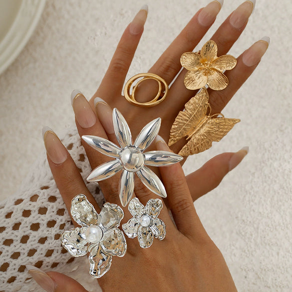 Wholesale Metal Imitation Pearl Flower Animal Zodiac Geometric Butterfly Finger Ring With Electroplating