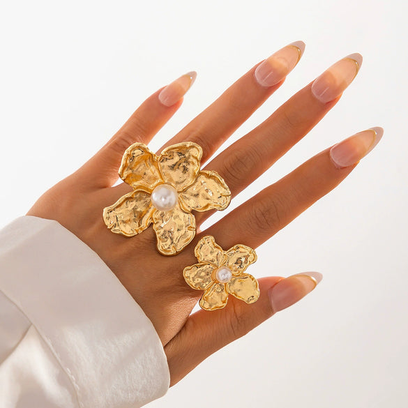 Wholesale Metal Imitation Pearl Flower Animal Zodiac Geometric Butterfly Finger Ring With Electroplating