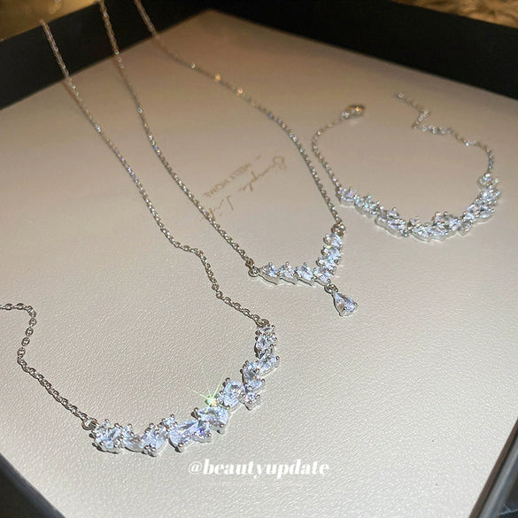 Wholesale Metal Inlaid Zircon Water Drop Vshaped Women's Light Luxury Necklace And Bracelet