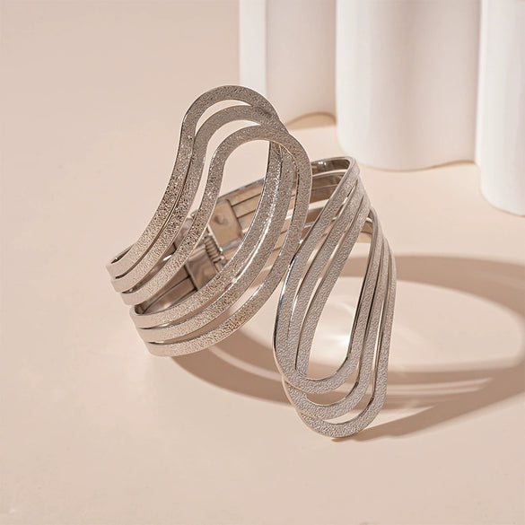 Wholesale Metal Irregular Geometric Opening Bracelet Electroplated Jewelry For Women
