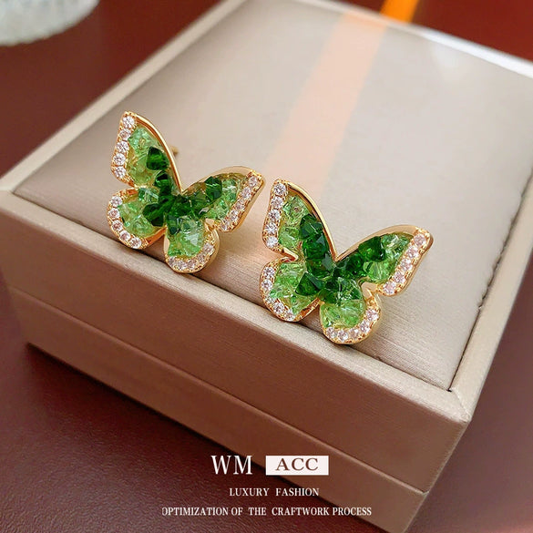 Wholesale Metal Retro Flower Design Diamond Pearl Earrings For Women
