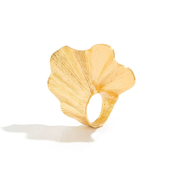 Wholesale Metal Retro Leaf Shaped Exaggerated 3D Ring With Electroplating For Women