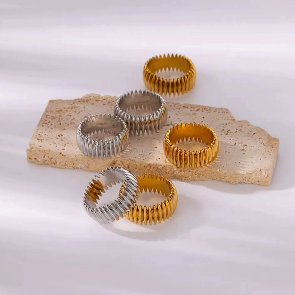 Wholesale Metal Ring Copper Retro Geometric Diamond Pattern Electroplated