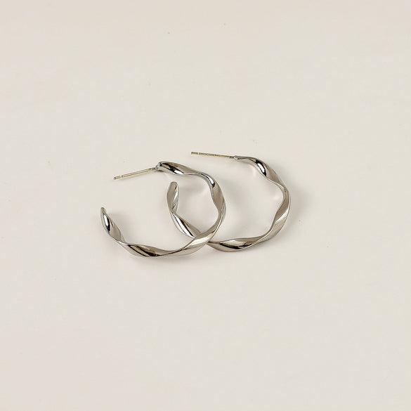 Wholesale Metal Ring Earrings In Minimalist Style With Geometric Design Made Of Alloy And Copper