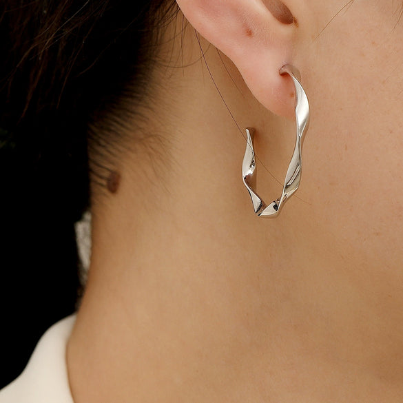 Wholesale Metal Ring Earrings In Minimalist Style With Geometric Design Made Of Alloy And Copper