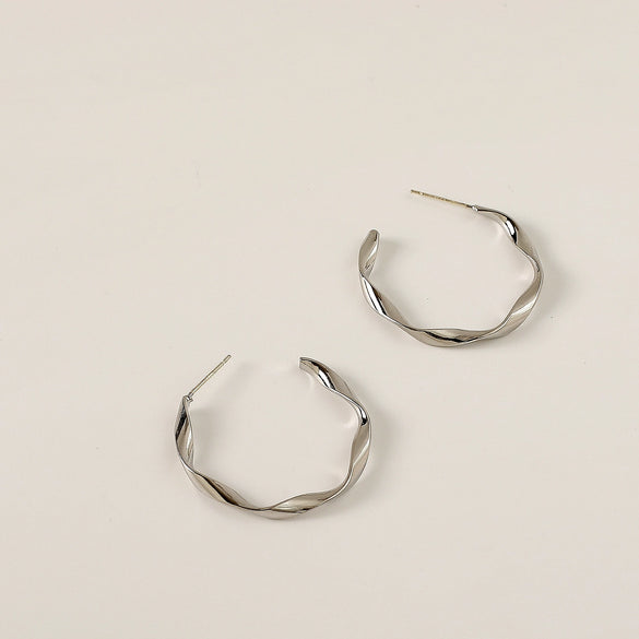 Wholesale Metal Ring Earrings In Minimalist Style With Geometric Design Made Of Alloy And Copper