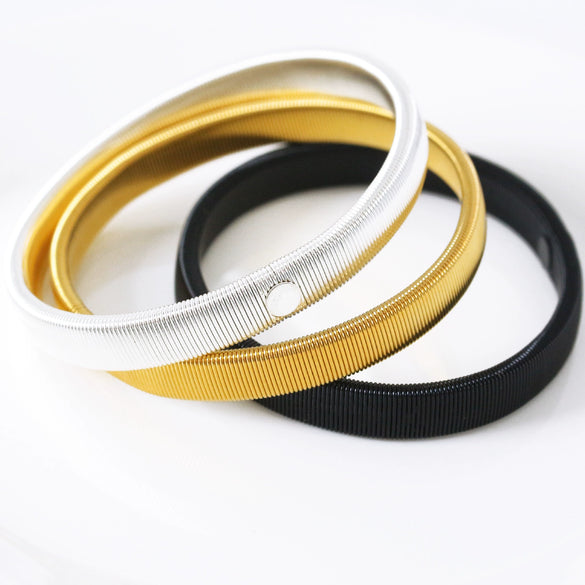 Wholesale Metal Spring Bracelet For Men With Geometric Pattern And Electroplating Treatment
