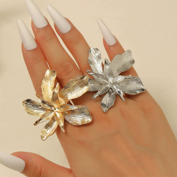 Wholesale Metal Stud Earrings Alloy Geometric Flower Leaf Electroplating For Women