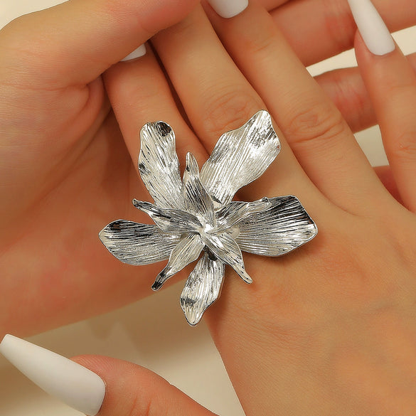 Wholesale Metal Stud Earrings Alloy Geometric Flower Leaf Electroplating For Women