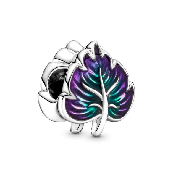 Wholesale Metal Women Accessories With Butterfly Four Leaf Clover Heart Shape And Totem Pattern Electroplated