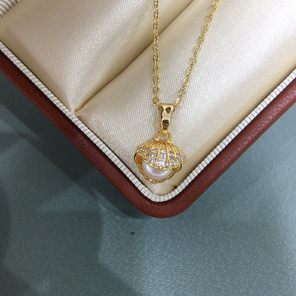 Wholesale Minimalist Copper Freshwater Pearl Round Pendant Necklace