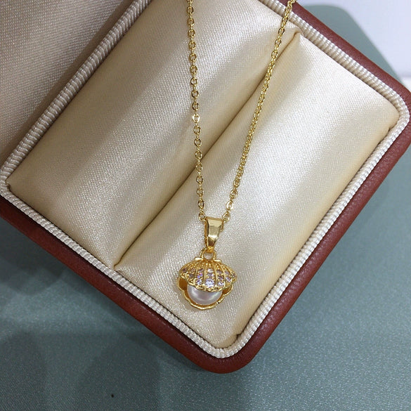 Wholesale Minimalist Copper Freshwater Pearl Round Pendant Necklace