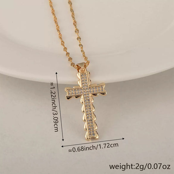 Wholesale Minimalist Copper Pendant Lip Necklace With Micropaved Star And Moon Cross Design