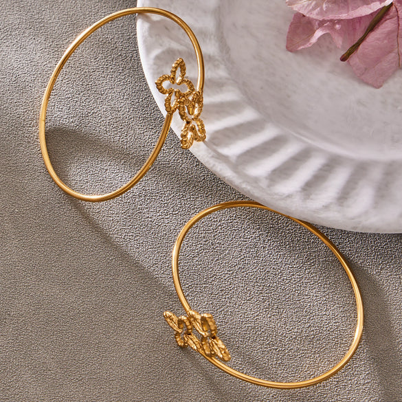 Wholesale Minimalist Geometric Double Flower Hollow Open Bracelet Stainless Steel 18K Gold Plated Jewelry Accessories