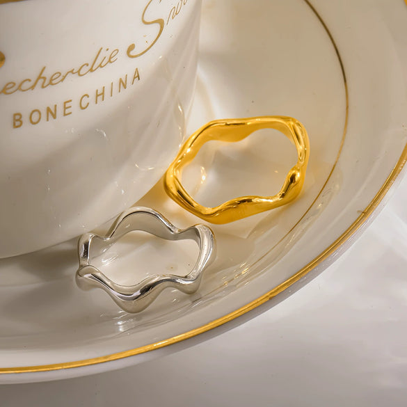 Wholesale Minimalist Geometric Irregular 18K Gold Plated Stainless Steel Wave Ring For Women