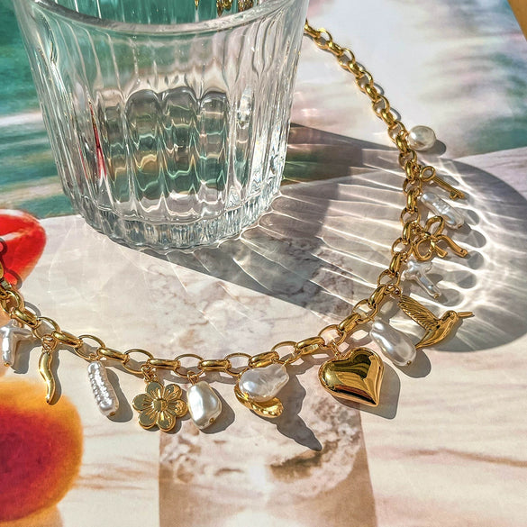 Wholesale Minimalist Geometric Stainless Steel And Titanium Steel Electroplated Pendant Necklace For Women