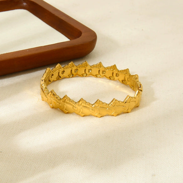 Wholesale Minimalist Geometric Stainless Steel Goldplated Bracelet For Women