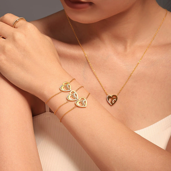 Wholesale Minimalist Geometric Stainless Steel Heartshaped Zircon Pendant Necklace And Bracelet Jewelry For Women With Electroplating